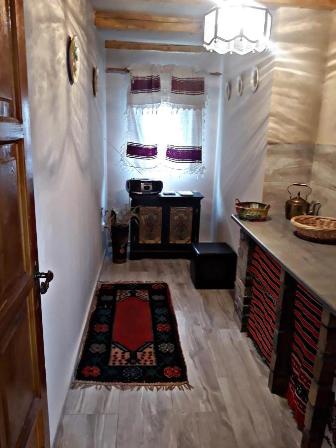 Apartamento La Curtea Veche Lapus Exterior foto