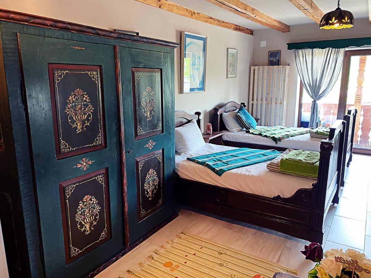 Apartamento La Curtea Veche Lapus Exterior foto